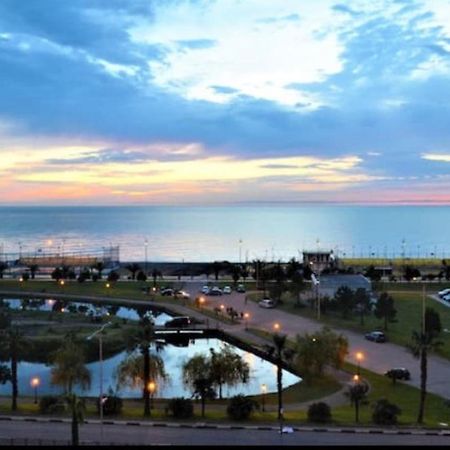 Gorgiladze Black Sea Apartment 巴统 外观 照片