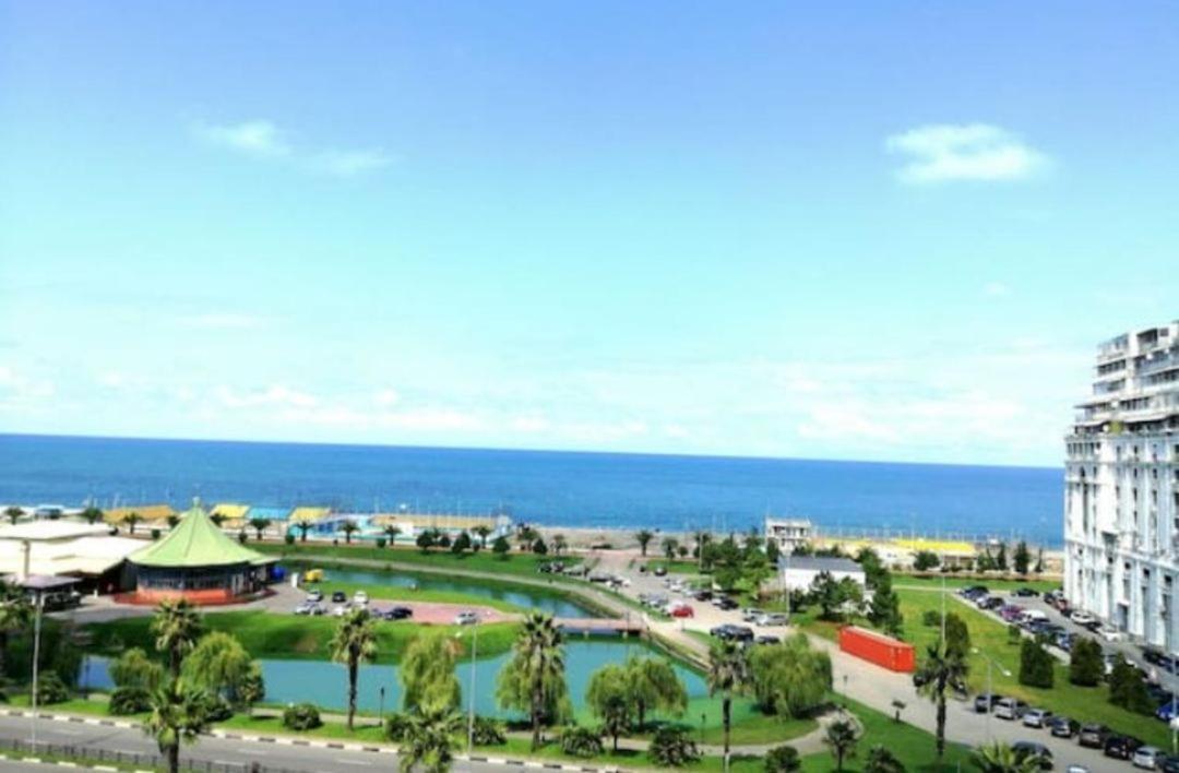 Gorgiladze Black Sea Apartment 巴统 外观 照片